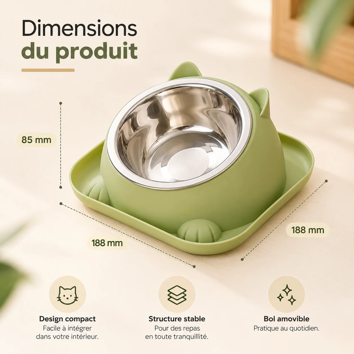 Dimensions de la gamelle : 188 mm de côté pour le plateau, 85 mm de hauteur